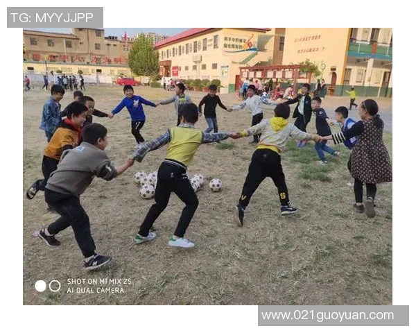 东京街头足球明星的拍照瞬间揭秘与背后的故事 东京街头足球明星的拍照瞬间揭秘与背后的故事