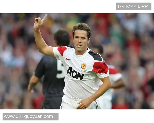 帅气足球明星精彩瞬间混剪视频展现球场魅力与风采