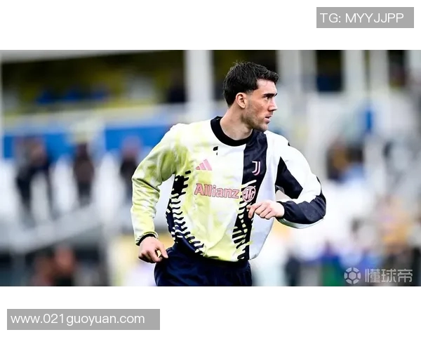 弗拉霍维奇的崛起之路：从青年才俊到足球巨星的蜕变与挑战