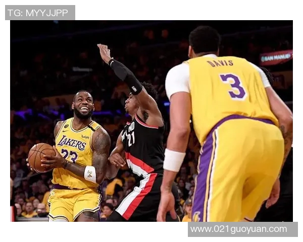 火箭与雷霆季后赛第七场对决精彩回顾与战术分析 火箭与雷霆季后赛第七场对决精彩回顾与战术分析